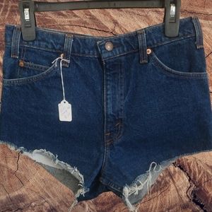 Levi's hi rise shorts